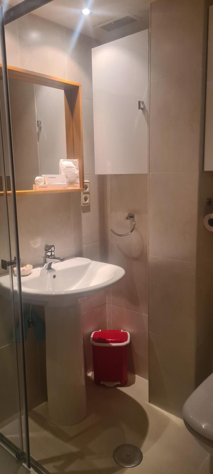 Appartement A'Tumoe Estudio à Madrid Extérieur photo